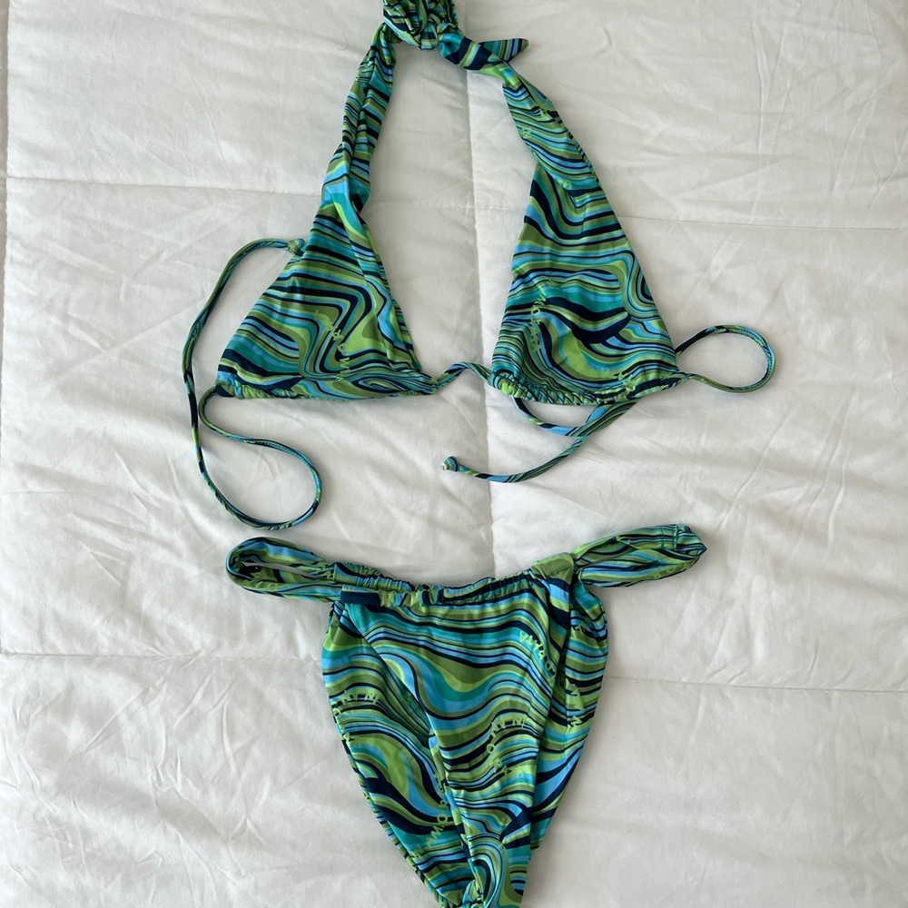 INAMORATA swim set - green and blue swirl